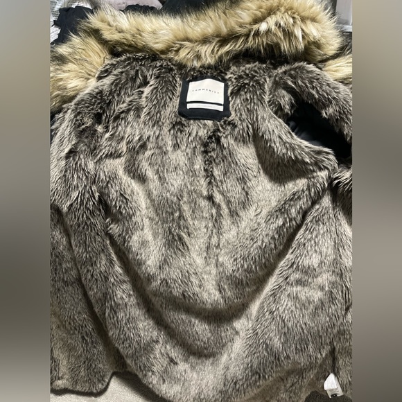 Community Anion Parka with Fur, Black, Small - Picture 8 of 9